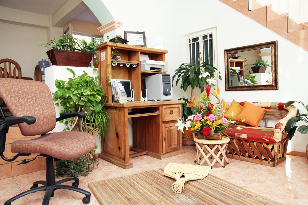 Comala Hostal Casa Blanca מראה חיצוני תמונה