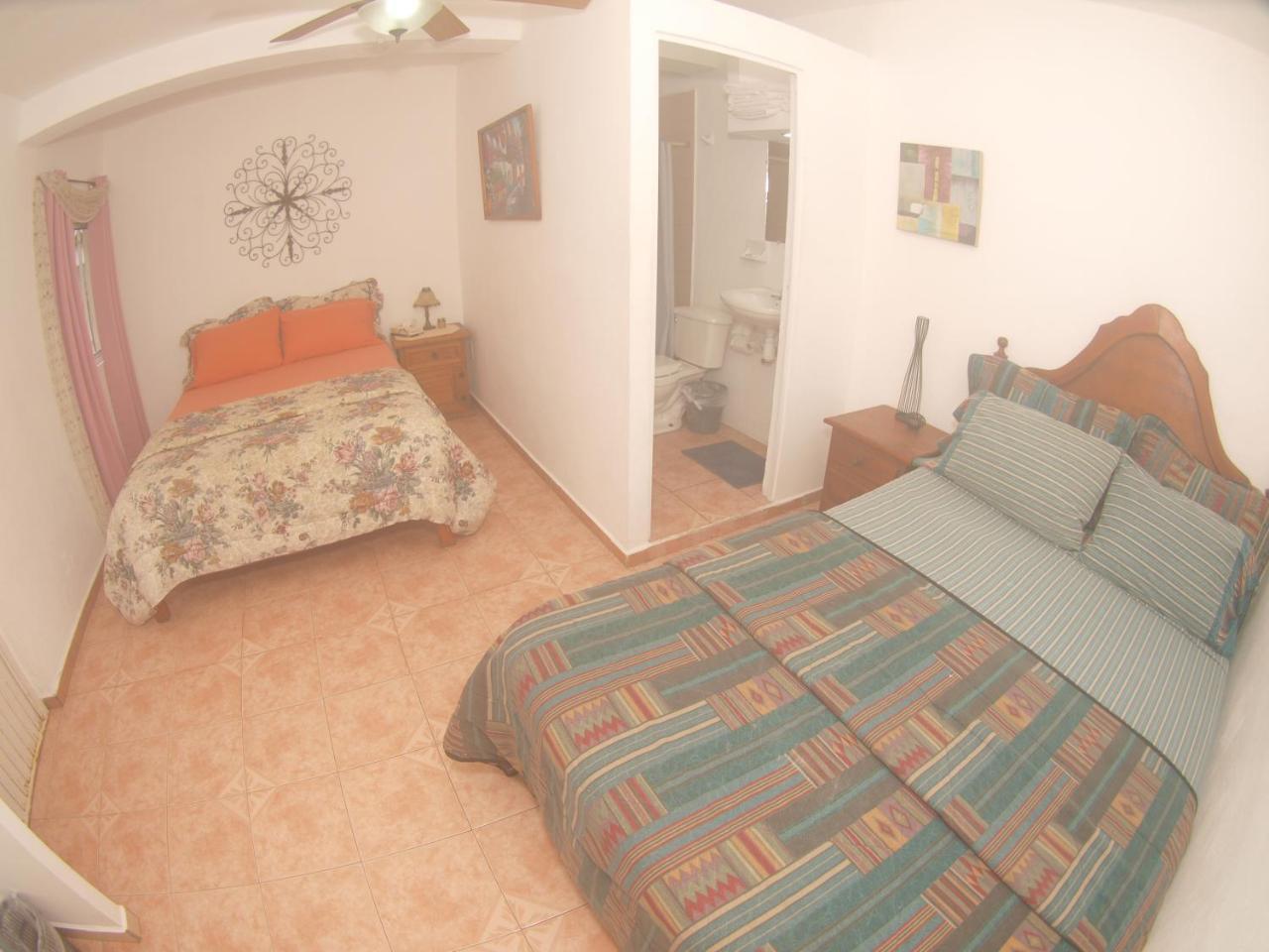 Comala Hostal Casa Blanca מראה חיצוני תמונה